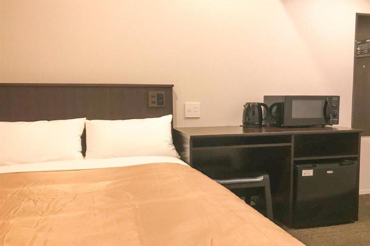 Hotel Livemax Shinyokohama يوكوهامَ المظهر الخارجي الصورة